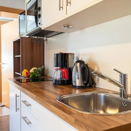 Apartment Panorama I *